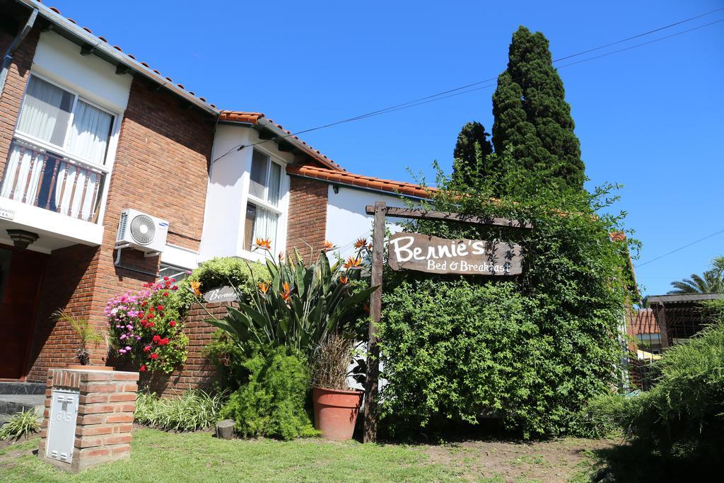 Bernie'S Bed & Breakfast , A 3 Kilometros Del Aerop Ezeiza, Van ,In-Out, Free Ezeiza Airport Extérieur photo