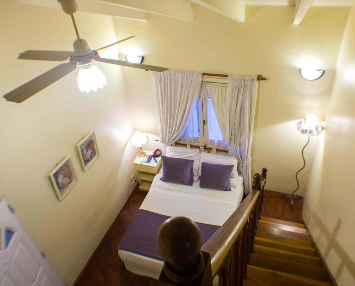 Bernie'S Bed & Breakfast , A 3 Kilometros Del Aerop Ezeiza, Van ,In-Out, Free Ezeiza Airport Extérieur photo