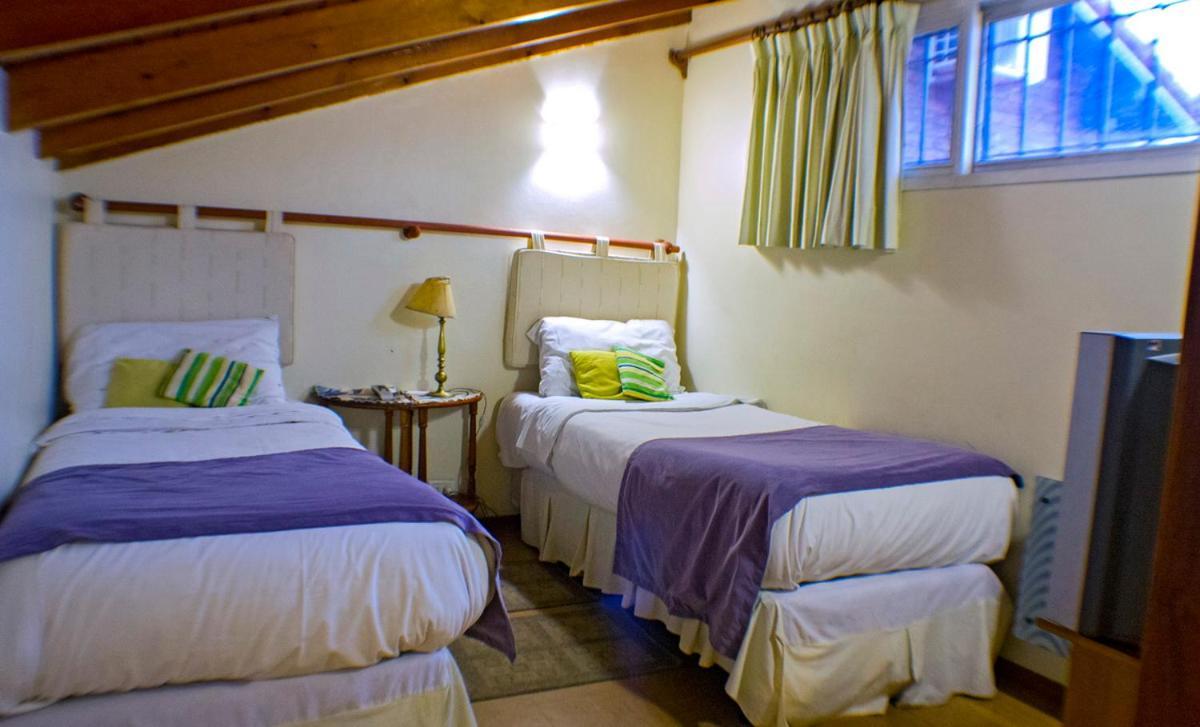 Bernie'S Bed & Breakfast , A 3 Kilometros Del Aerop Ezeiza, Van ,In-Out, Free Ezeiza Airport Extérieur photo