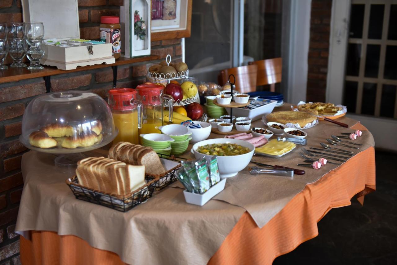 Bernie'S Bed & Breakfast , A 3 Kilometros Del Aerop Ezeiza, Van ,In-Out, Free Ezeiza Airport Extérieur photo
