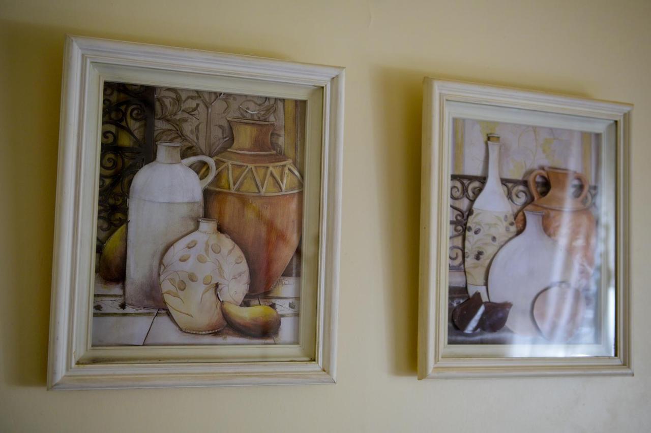 Bernie'S Bed & Breakfast , A 3 Kilometros Del Aerop Ezeiza, Van ,In-Out, Free Ezeiza Airport Extérieur photo